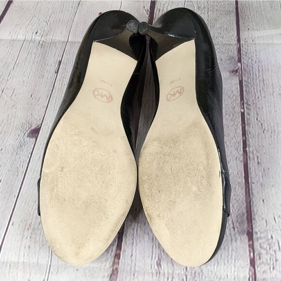 Michael Kors Fulton Mid Pumps - Picture 7 of 9